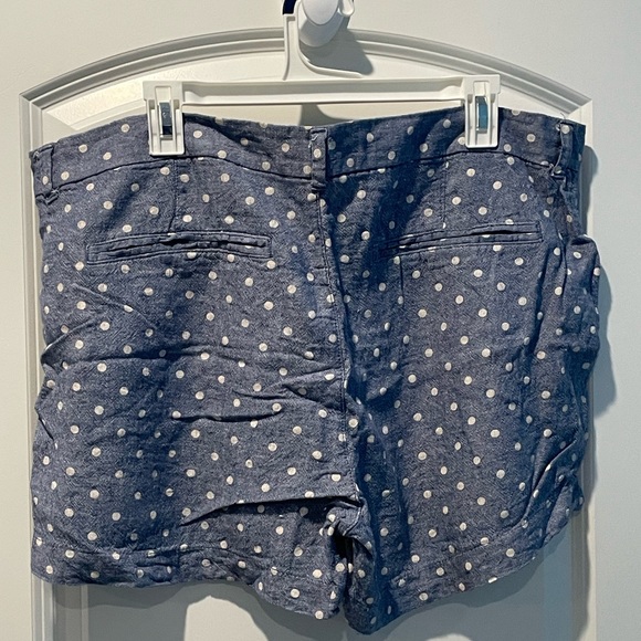Old Navy Blue Polka Dot Shorts | Size 18 - Picture 2 of 6